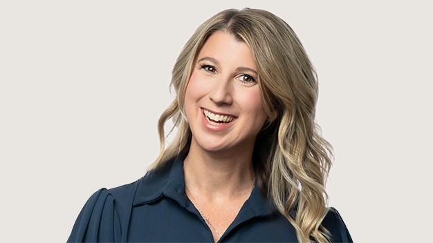 Amy Rossi headshot